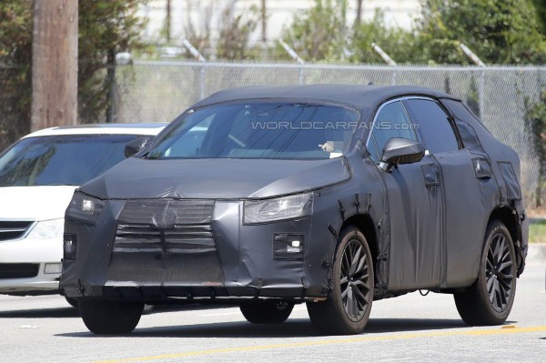 Семиместный Lexus RX