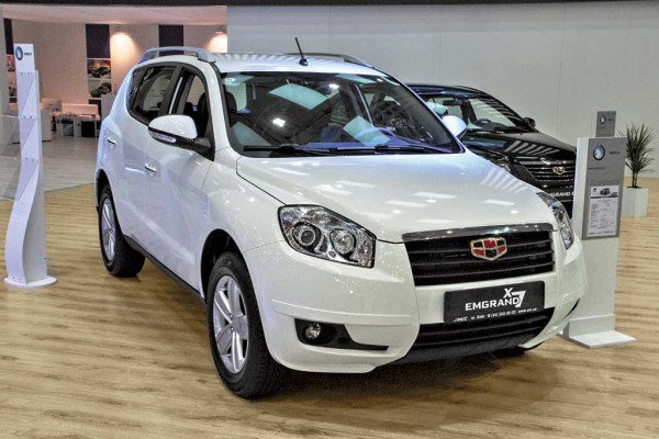 Geely Emgrand X7 появился в Украине, стоит 138 900 грн