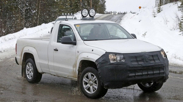 Volkswagen впервые вывел на тесты обновленный пикап Amarok