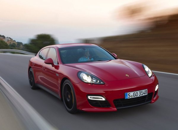 Panamera GTS – от €113 300