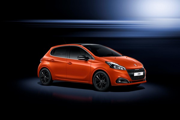 Peugeot 208 в обвесе GT Line