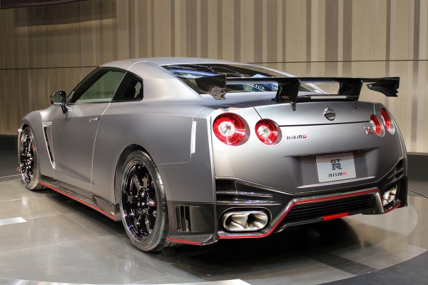 Nissan GT-R на автосалоне в Токио 2013