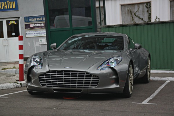 Aston Martin One-77 в Киеве