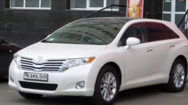 У певицы угнали Venza