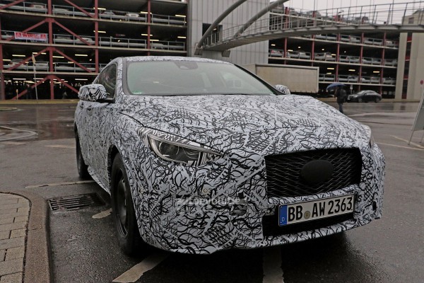 Infiniti показала почти готовый Q30