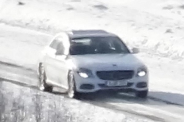 Новый C-Class на тестах где-то в северной Европе