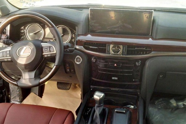 Торпедо Lexus LX