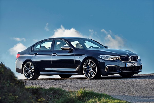 Обновленная BMW M550i