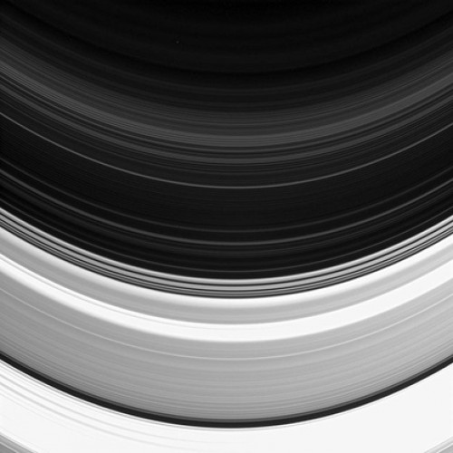 Кольца Сатурна, снятые Cassini