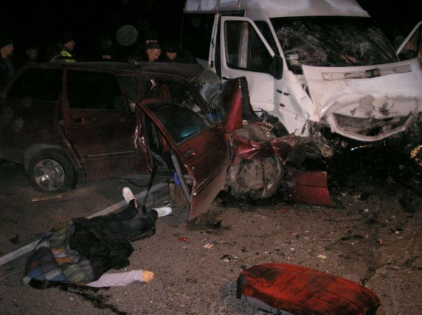 В Днепропетровской области в ДТП погибли 4 человека