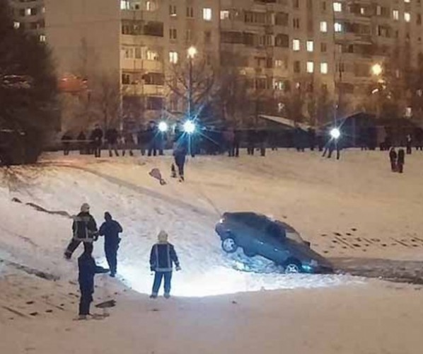 Priora ушла под лед