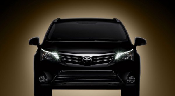 Новую Toyota Avensis представят уже на следующей неделе