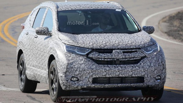 Новую Honda CR-V заметили на тестах