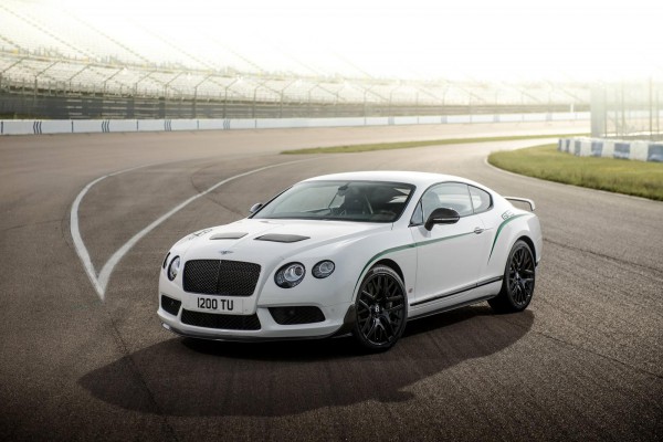 Bentley обещает новый суперкар