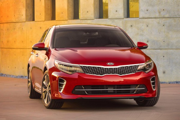 Первое фото нового седана Kia Optima
