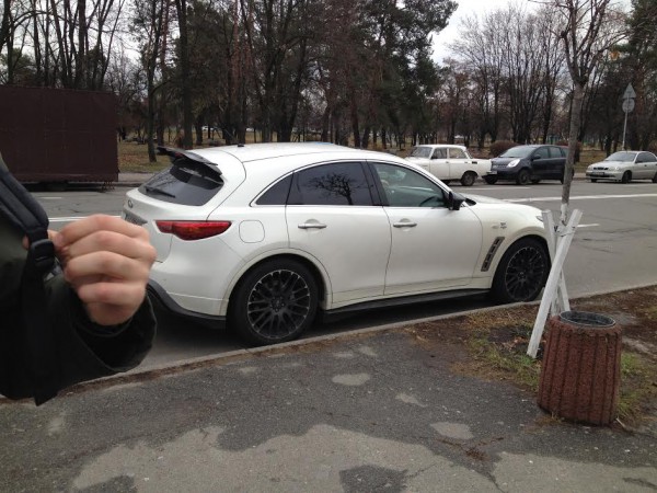 Infiniti FX Vettel Edition в Киеве