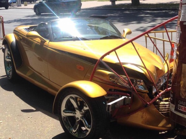 Авария Chrysler Prowler в Одессе