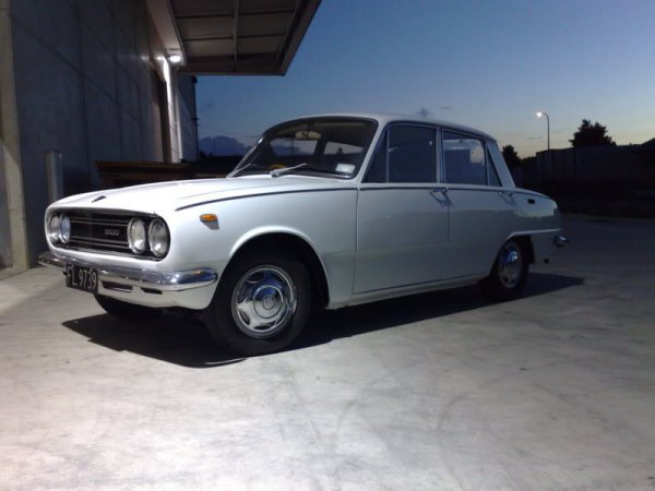 Isuzu Bellett