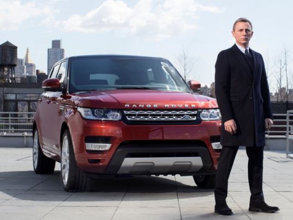 Дэниел Крейг представил новый Range Rover Sport