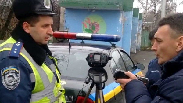Ларченко на своем канале активно борется с ГАИ