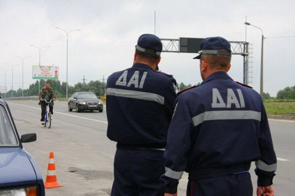 ГАИ уверяет, что не собирается возвращать техосмотр