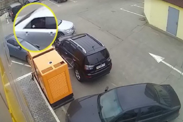 Автоворы стали использовать рогатки