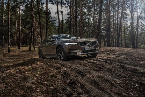 Volvo V90 Cross Country