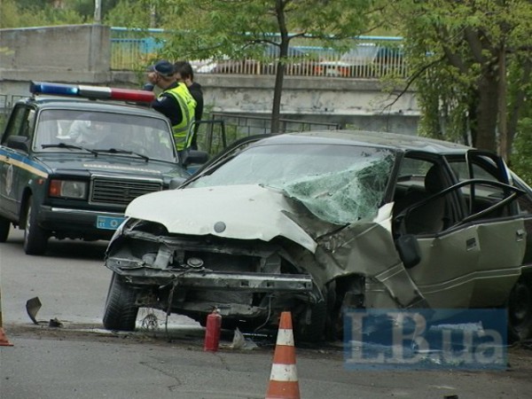 Автомобиль вспыхнул после аварии