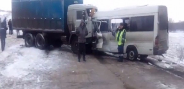 Один из первых кадров с места аварии