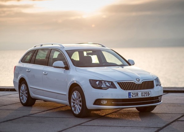 Skoda Superb Combi FL