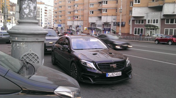 В Киеве заметили 1000-сильный Mercedes