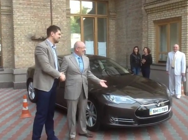 Секретарь Киевсовета после теста Tesla
