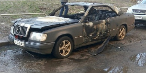 От огня пострадали салон и моторный отсек