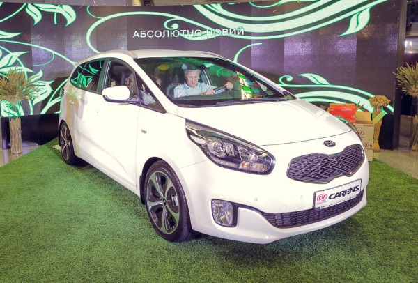 Kia Carens