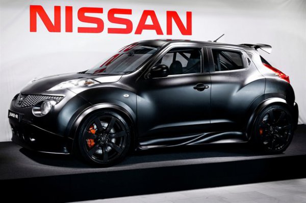 Двигатель и коробку Nissan Juke R получил от купе GT-R