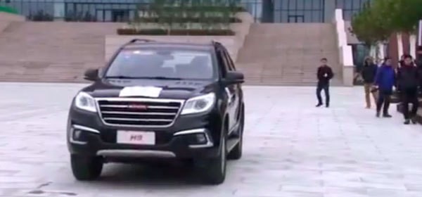Внедорожник может двигаться благодаря импульсам коры мозга