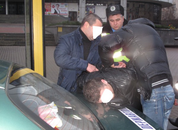 Задержанные - жители Харькова. Один из них уже имел судимость