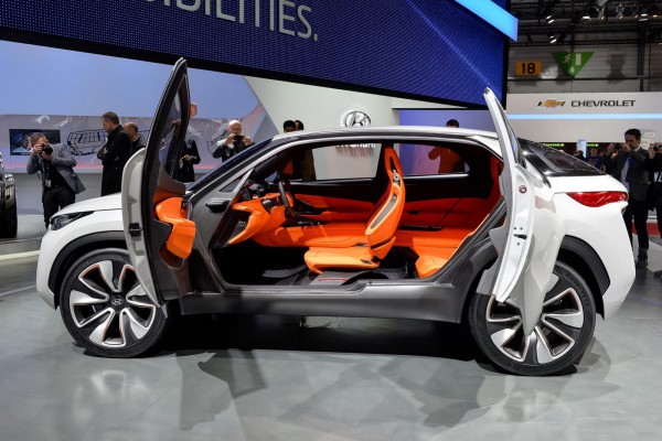 Hyundai Intrado