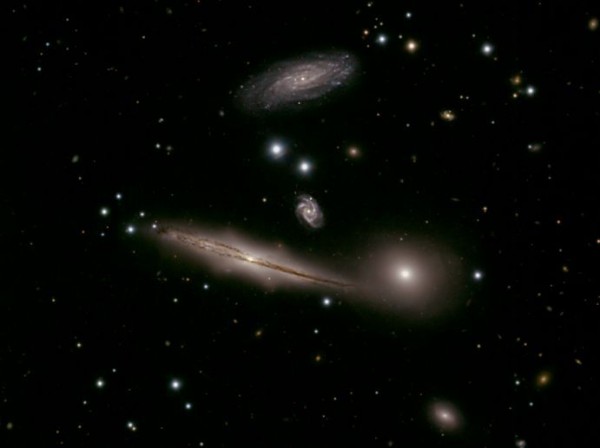 Галактическая группа HCG 87