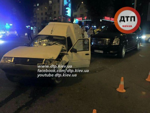 Ночная авария Cadillac и Таврии