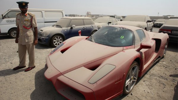 «Несчастный» Ferrari Enzo простоял под открытым небом 20 месяцев