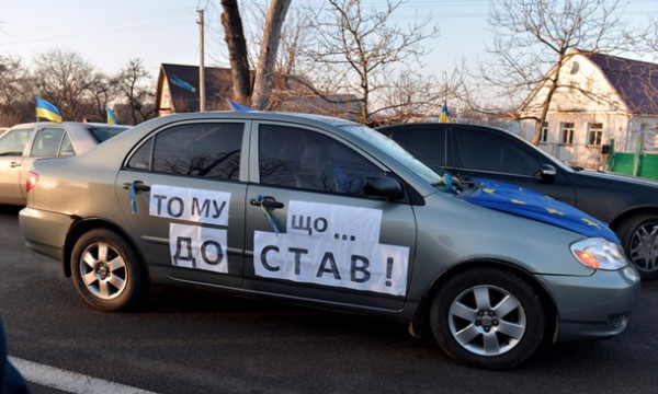 Лишенный прав водитель виновным себя не считает