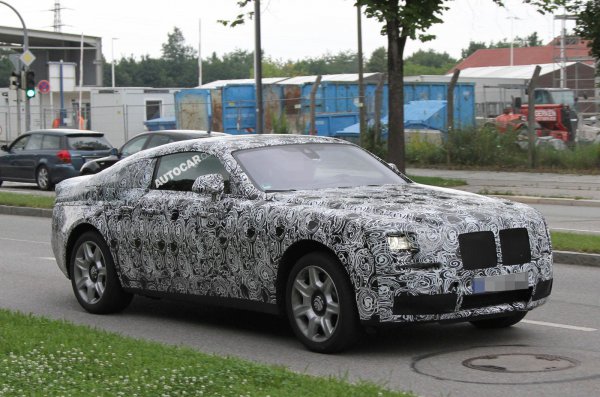 Новый двухдверный Rolls-Royce Ghost на тестах