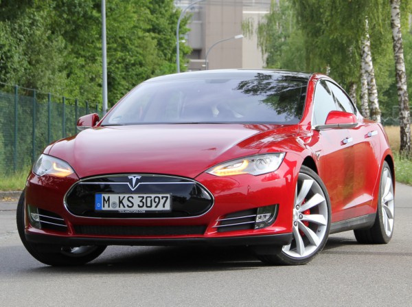 Все Model S отзывают. И эту тоже