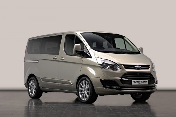 Ford Tourneo Custom Concept – прототип нового Транзита