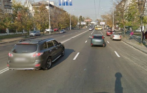 Инцидент произошел на улице Строителей, возле метро Дарница