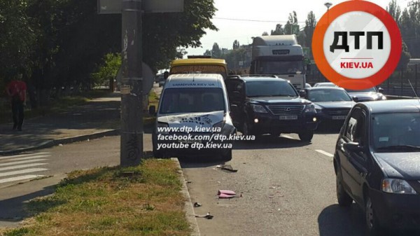 Авария на Борщаговке в Киеве