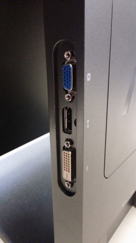 AOC Q2963PM - порты: VGA, Display Port и DVI-D