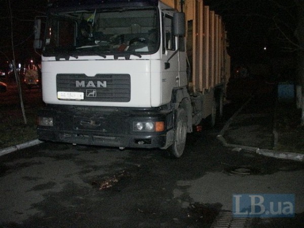 Мусоровоз MAN переехал насмерть пожилую женщину