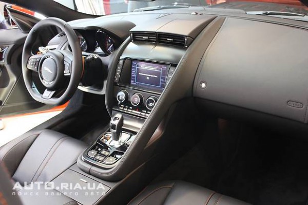 Jaguar F-Type. Украинская премьера